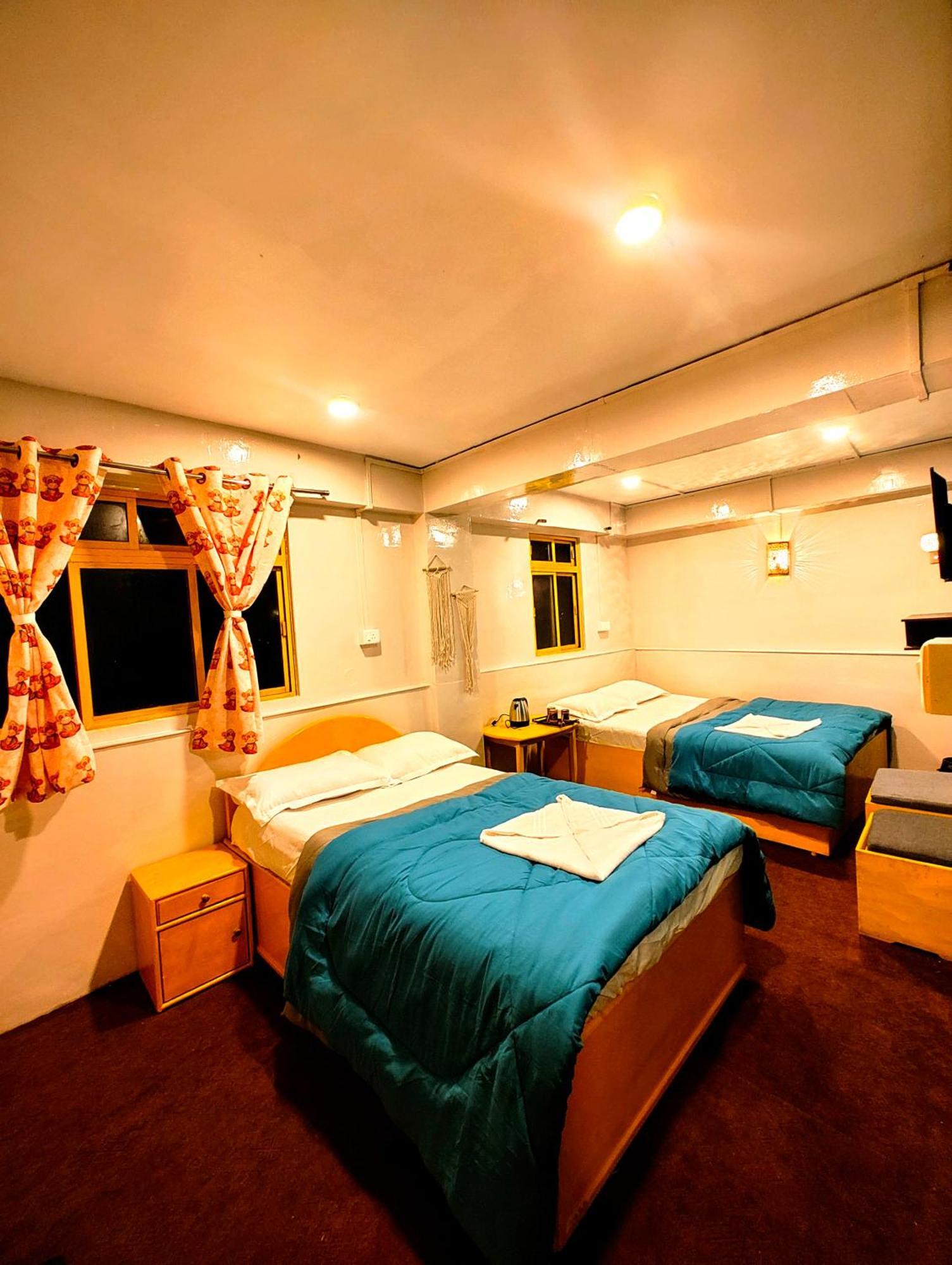 Hidden Monkey Backpackers Darjeeling, Batasia Darjeeling  Exterior foto